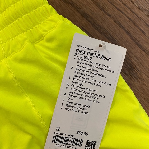 Hotty hot shorts - Picture 2 of 2